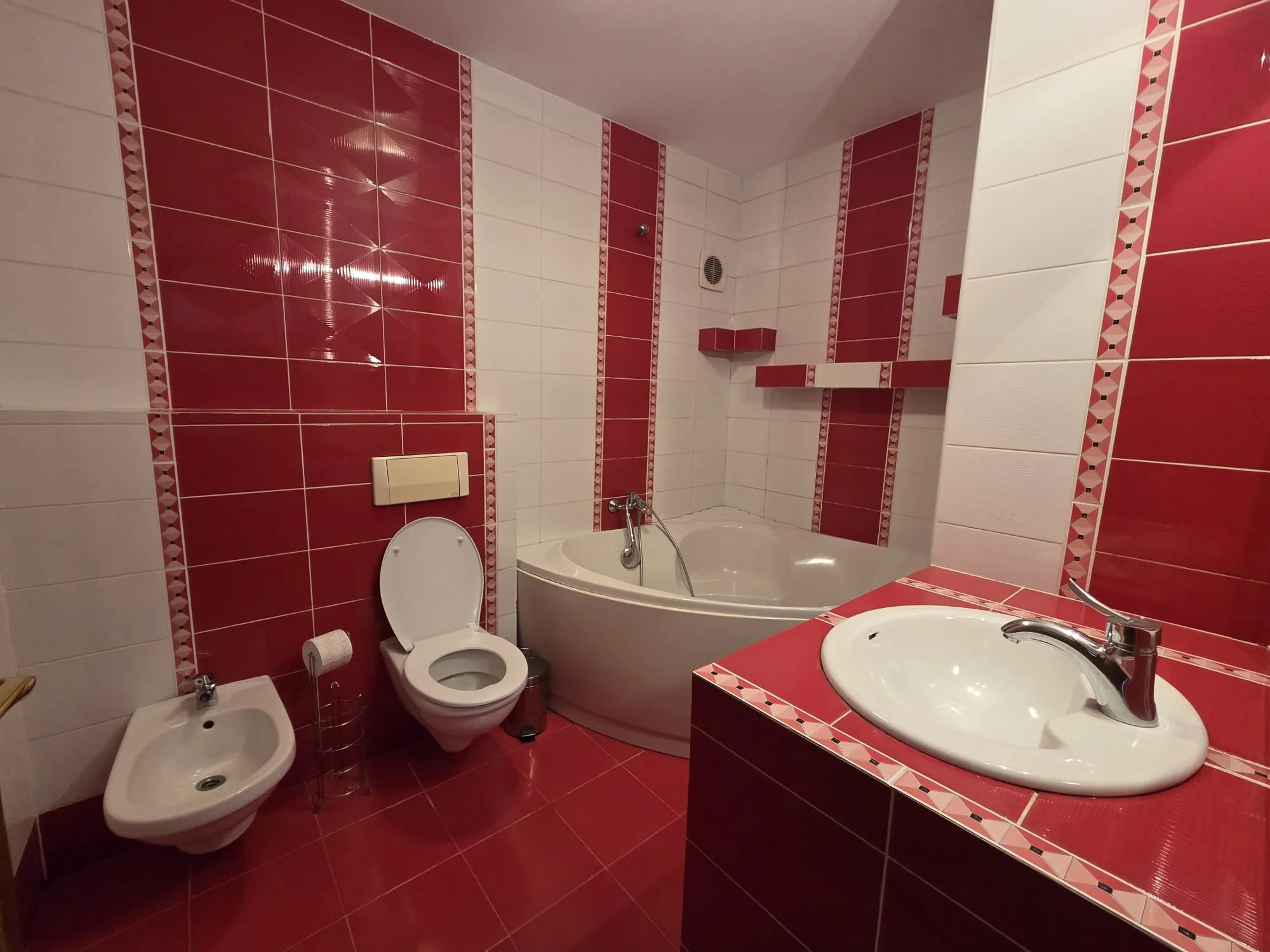 property gallery main image