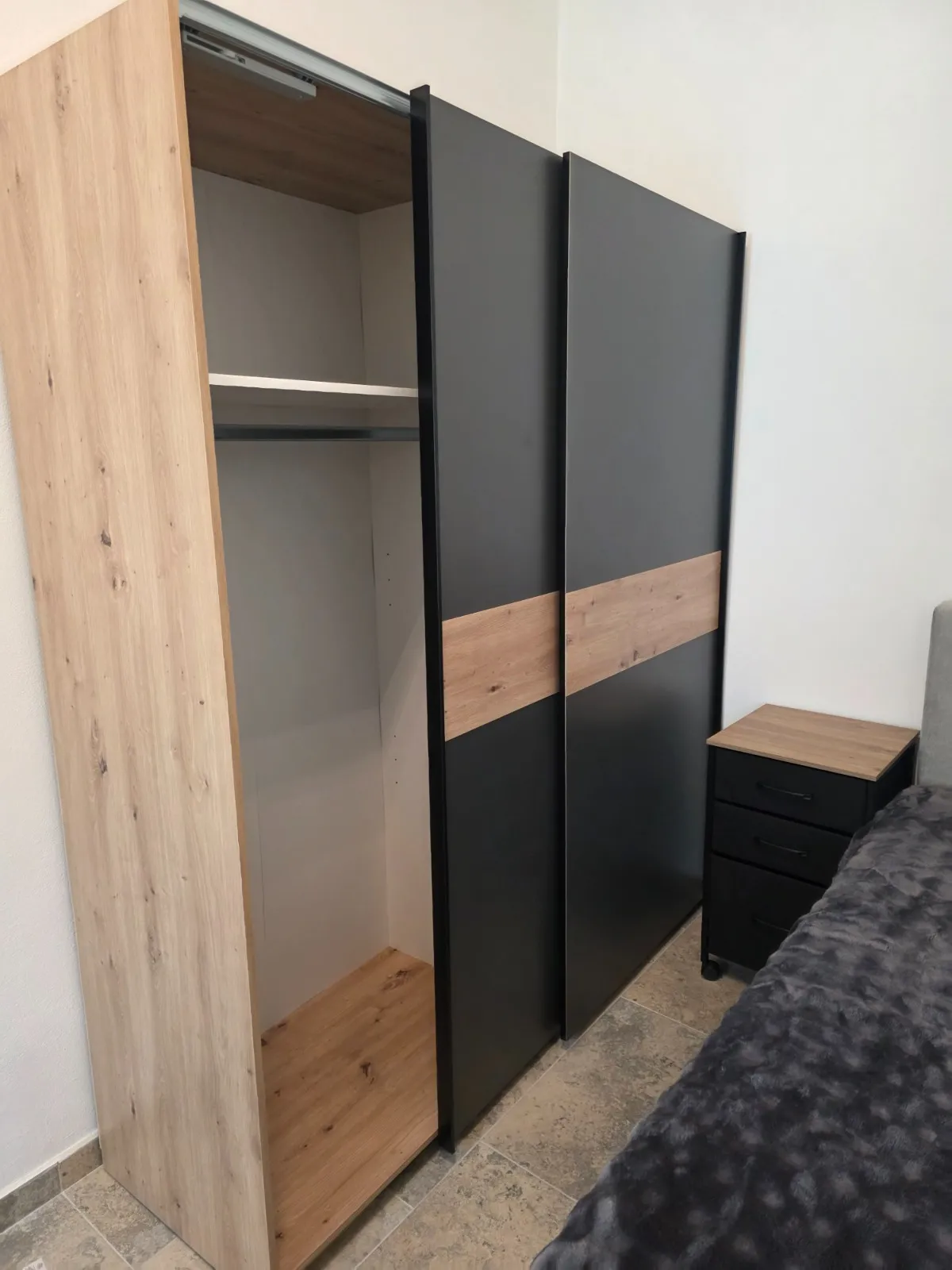 property gallery main image