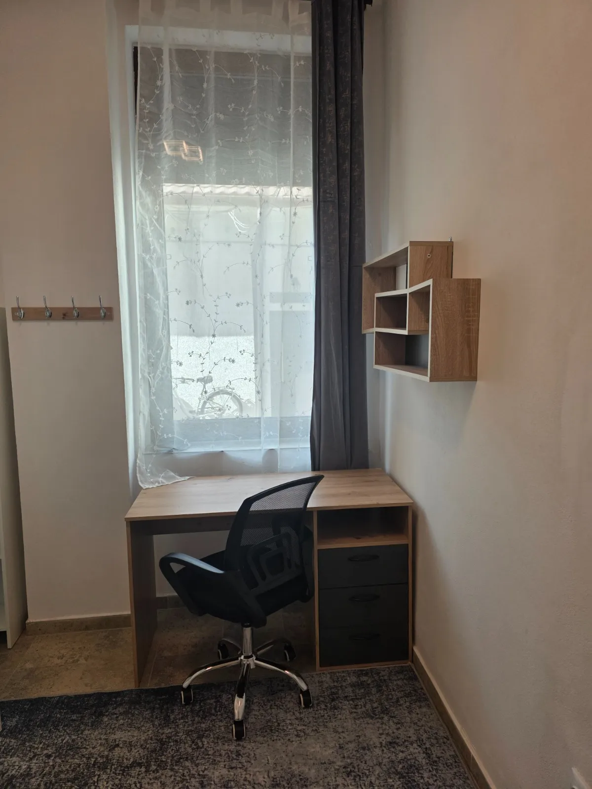 property gallery main image