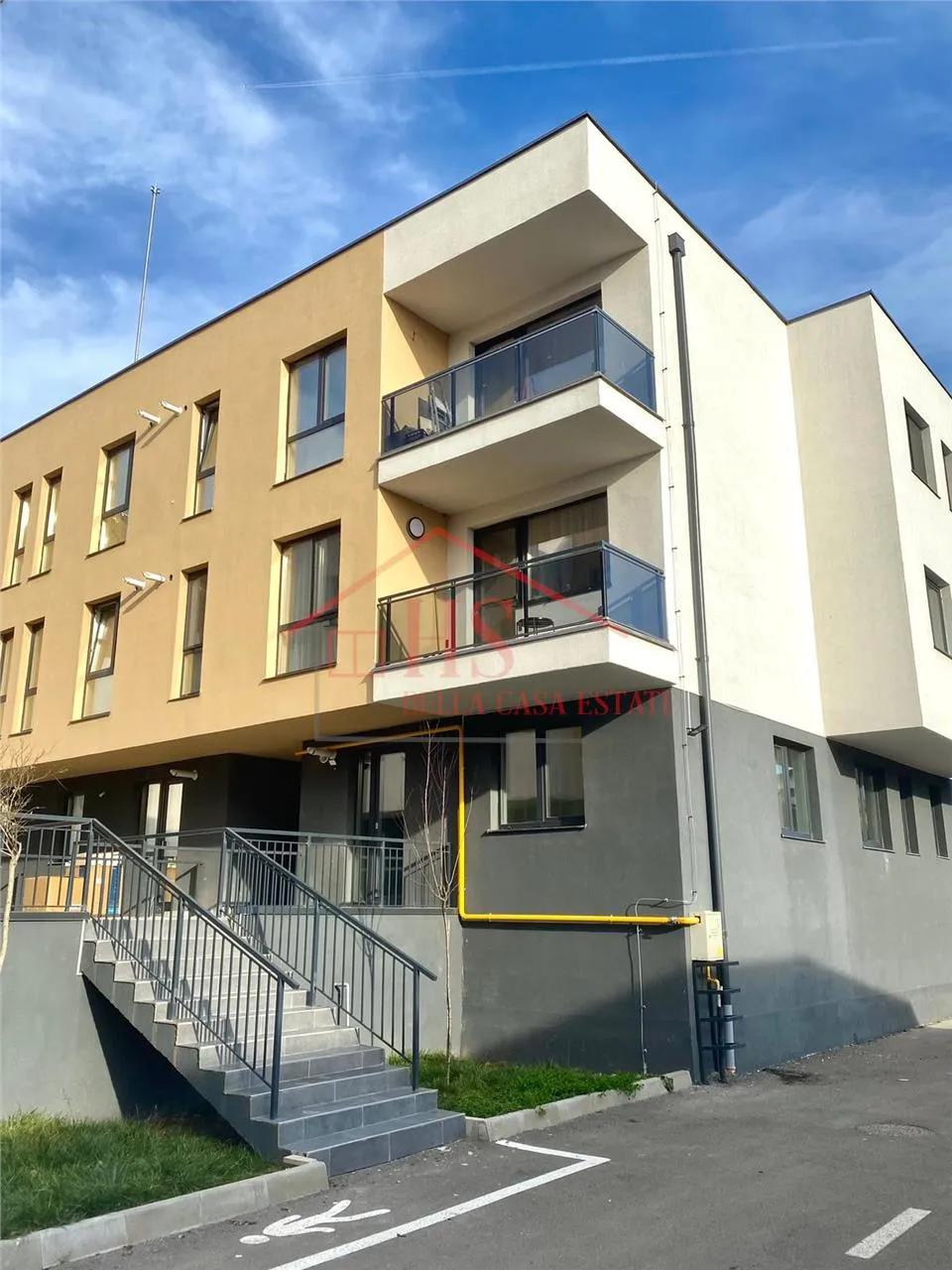 property gallery main image