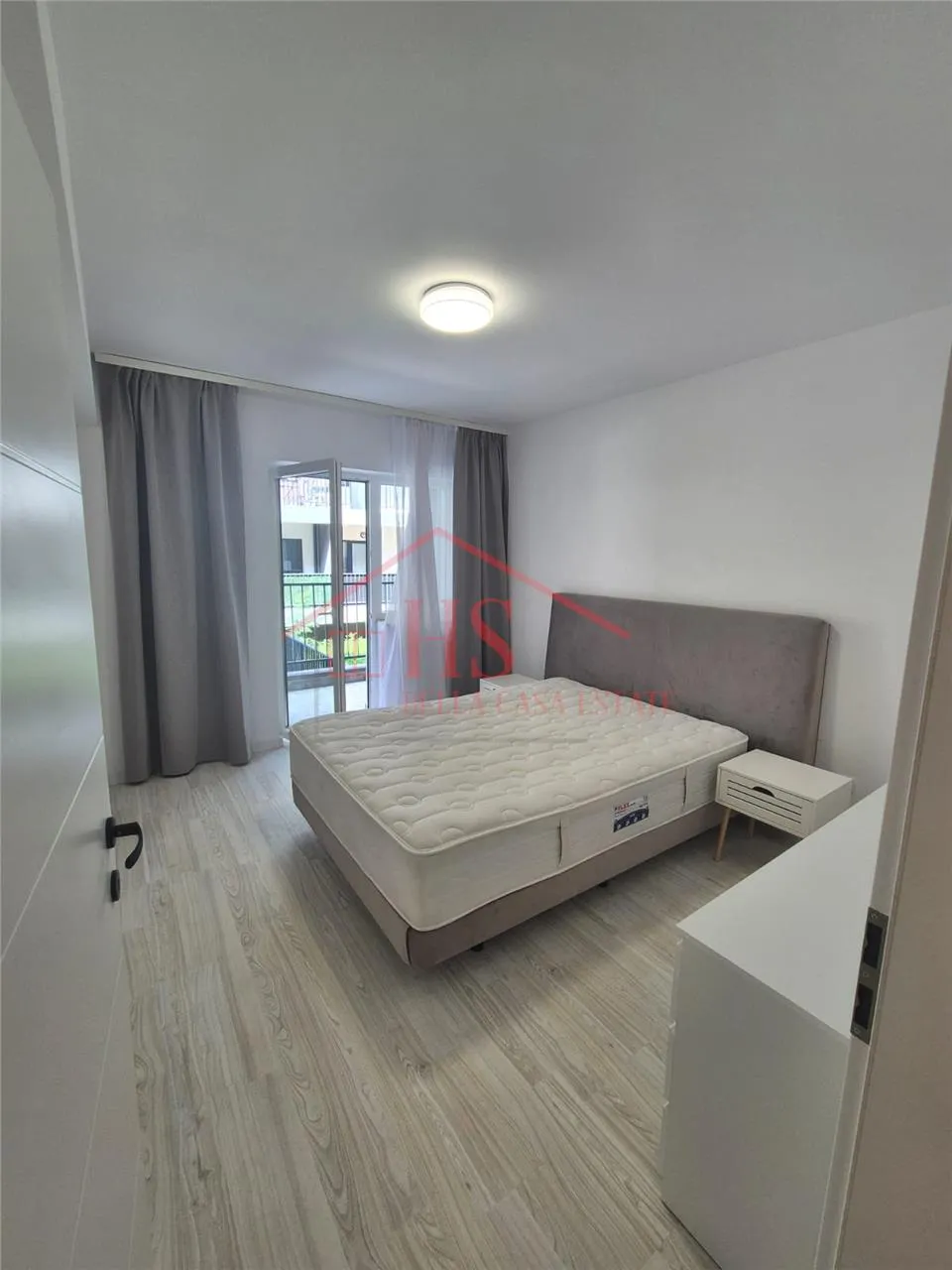 property gallery main image