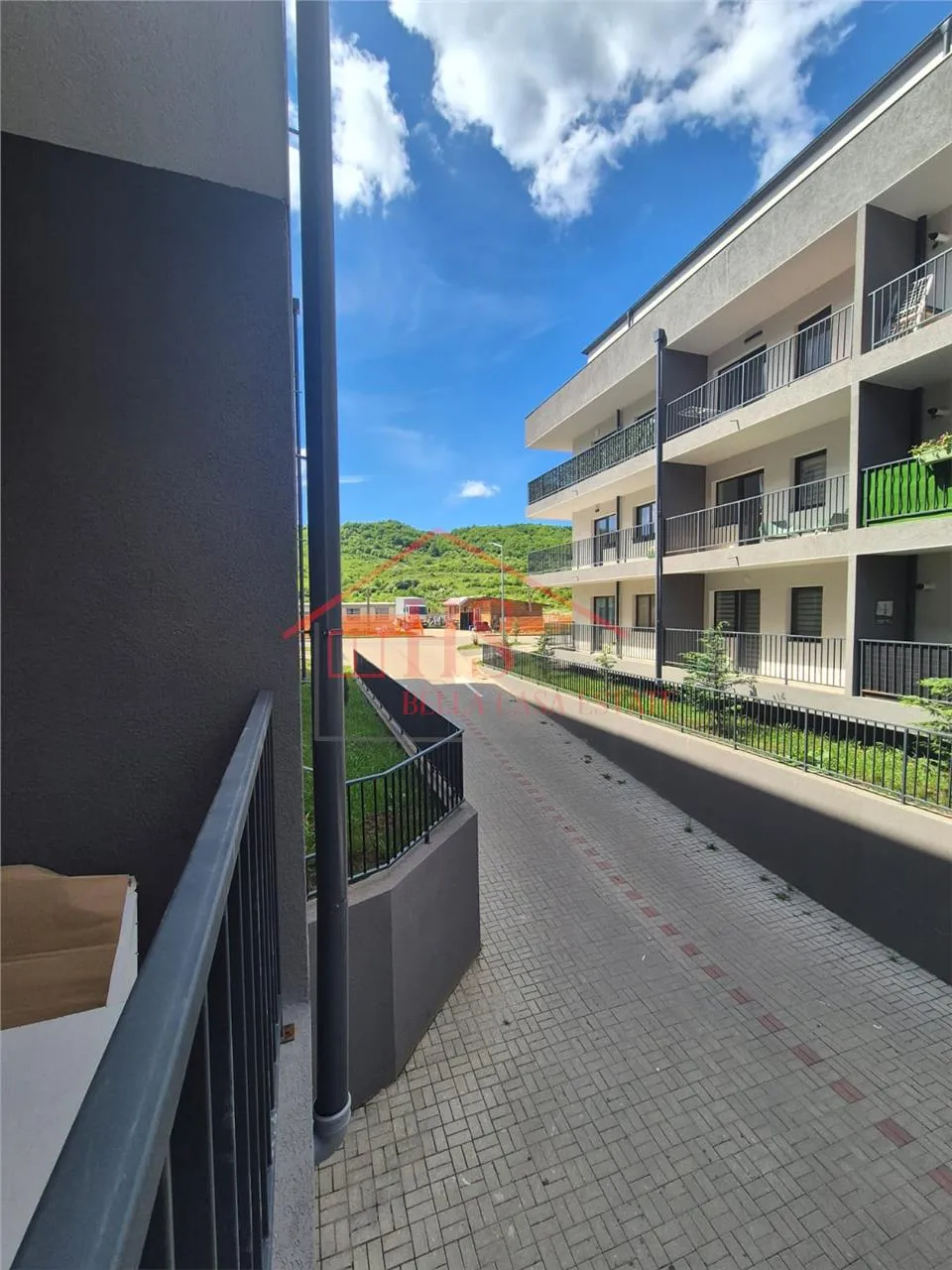 property gallery main image
